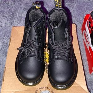 Dr Martens, brand new never worn !